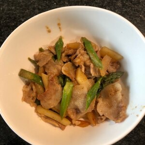 豚肉とじゃがいもとアスパラの甘辛炒め